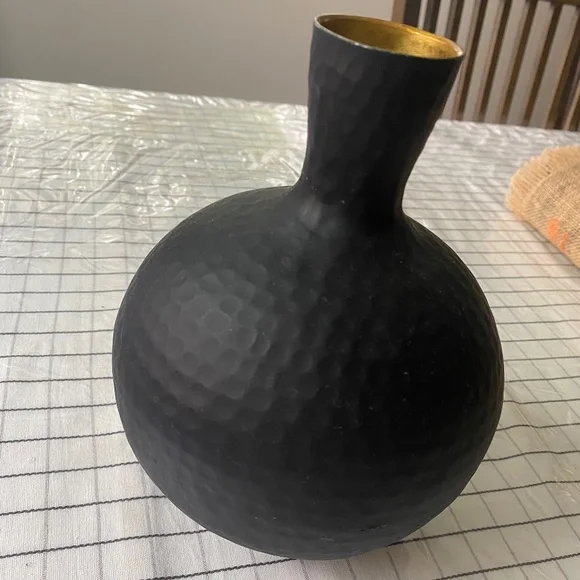 Black Hammered Vase with Gold Interior - Picture 3 of 9